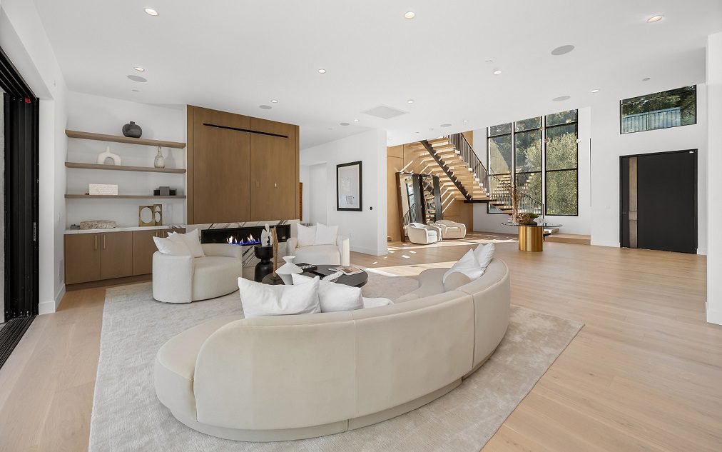 Interior design and fit-out for a Dubai villa